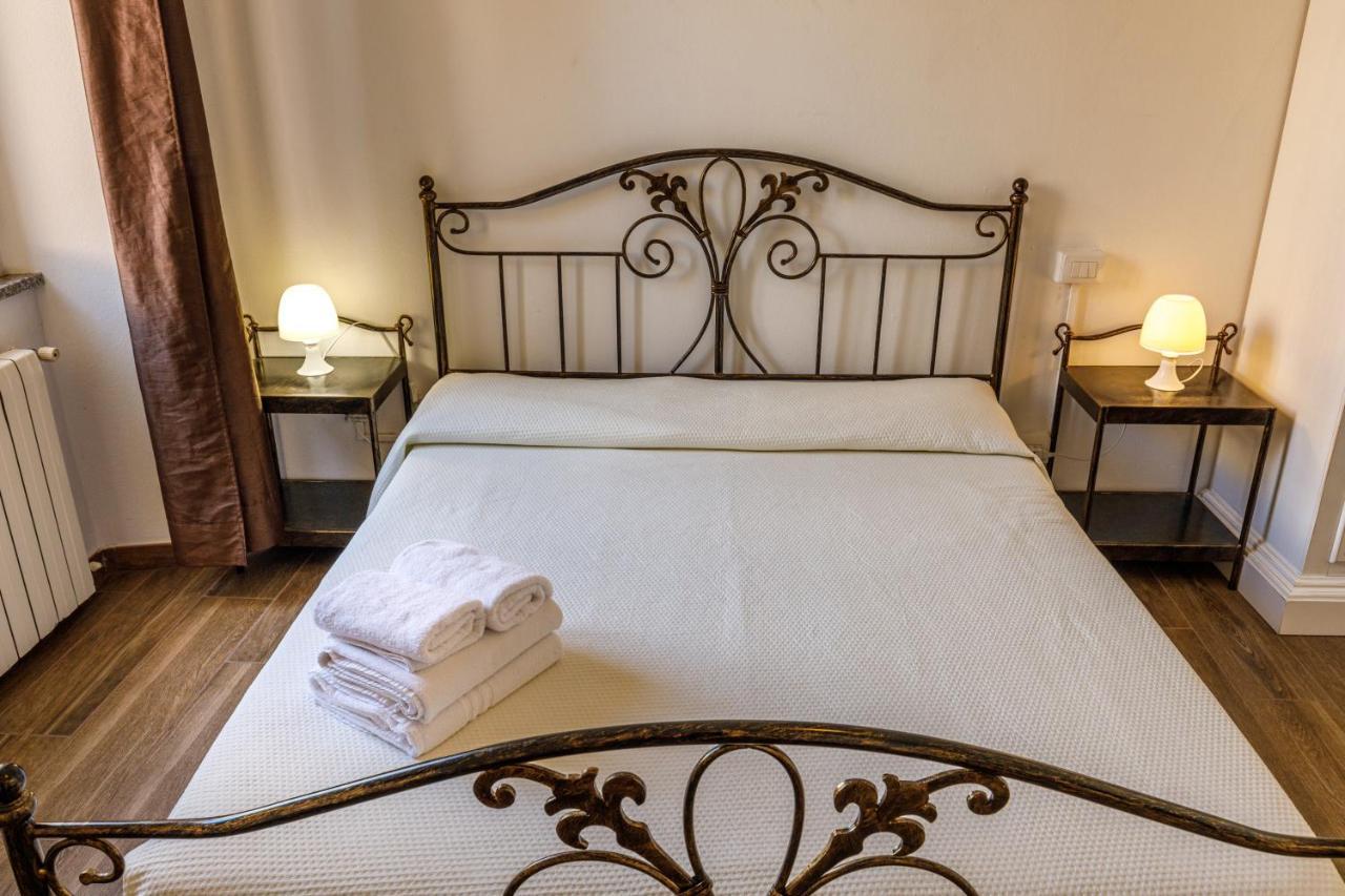 Onlyrooms I - Central & Quiet Area Guest house *
