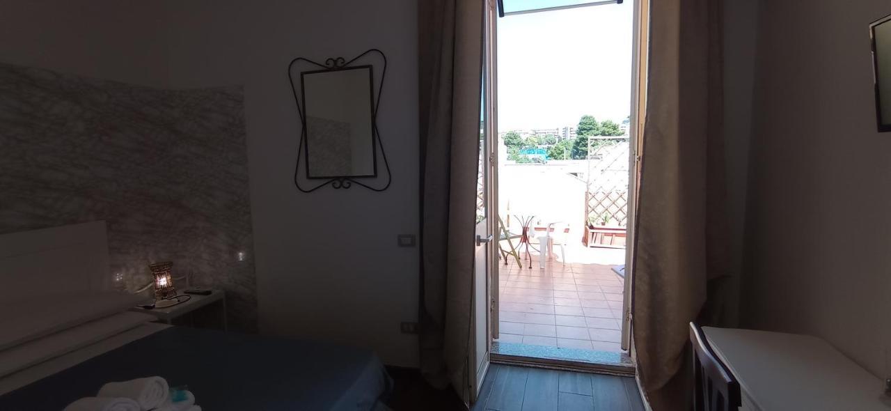 Onlyrooms I - Central & Quiet Area Guest house *